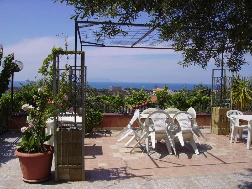 La Casa Di Mariu Bed & Breakfast Furnari Exterior photo